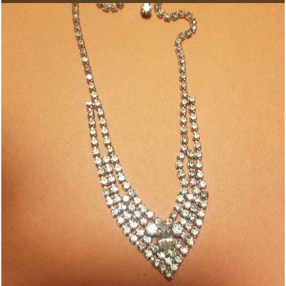 Vintage rhinestone necklace / silvertone wedding necklace